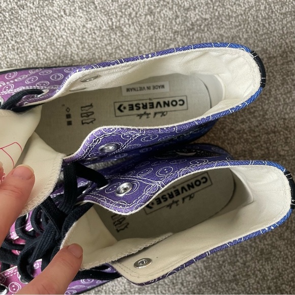 NWT Converse All Star Chuck Taylor Smiley Happy Faces Purple Pink Ombré Sneakers - Picture 4 of 6